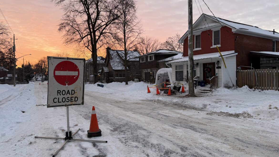 Vehicle crashes into hydro pole before driver flees