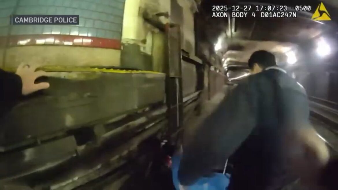Video shows police rescue man from MBTA tracks with 1 minute to spare – NBC Boston