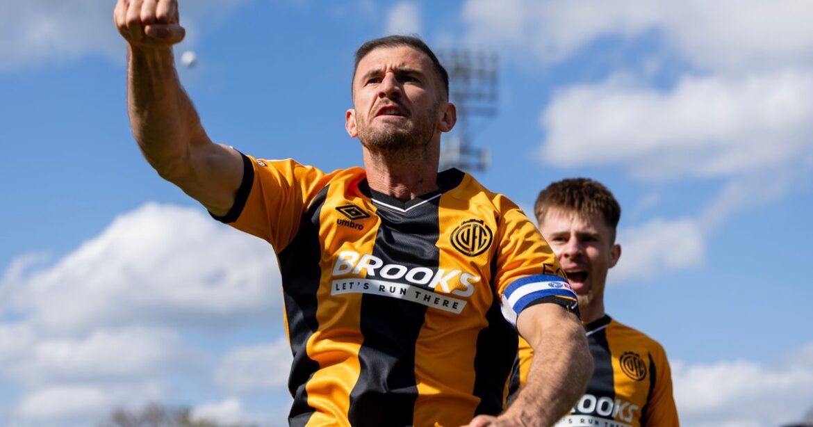 Cambridge United v Grimsby Town League Two TV channel, live stream, kick-off time