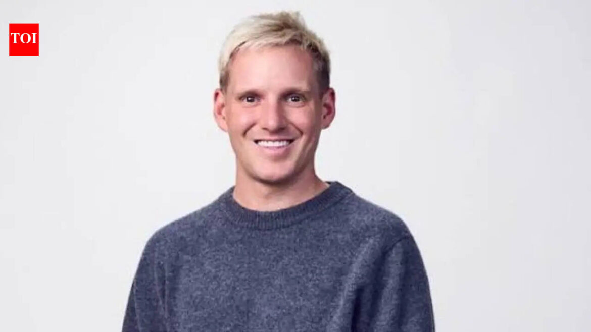 Jamie Laing makes awkward error on live TV during Boat Race as Cambridge win leaves host apologising | International Sports News