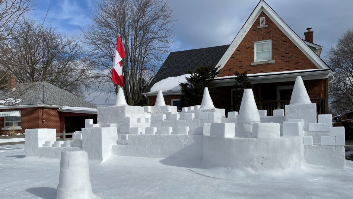 Snow castle in Cambridge built for community kids