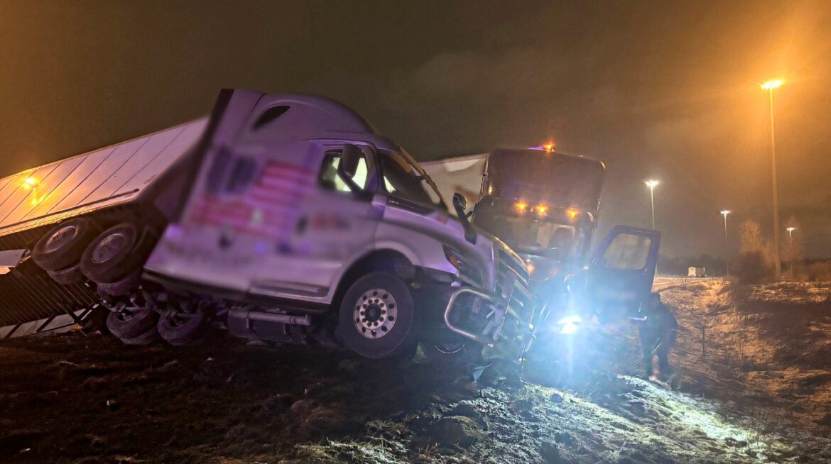 Transport truck collision prompt OPP to issue icy road warning