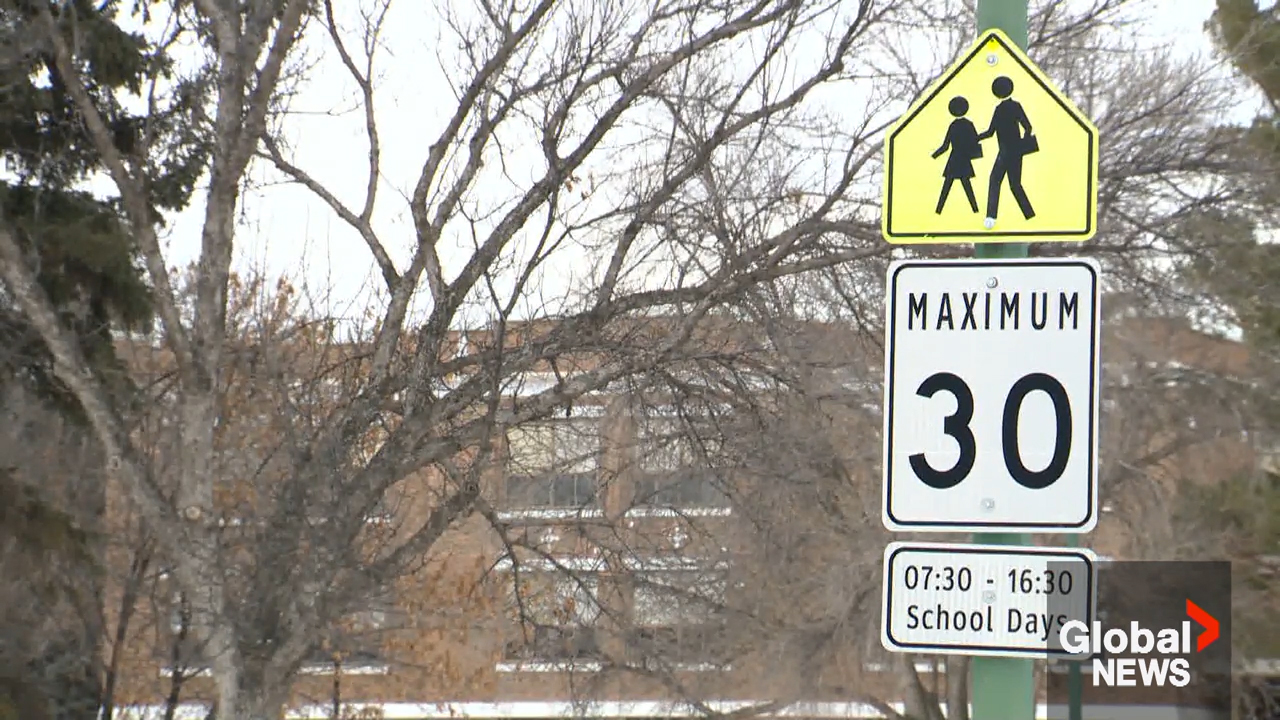 Click to play video: 'City of Lethbridge exploring school zone changes: ‘This is definitely a right move’'