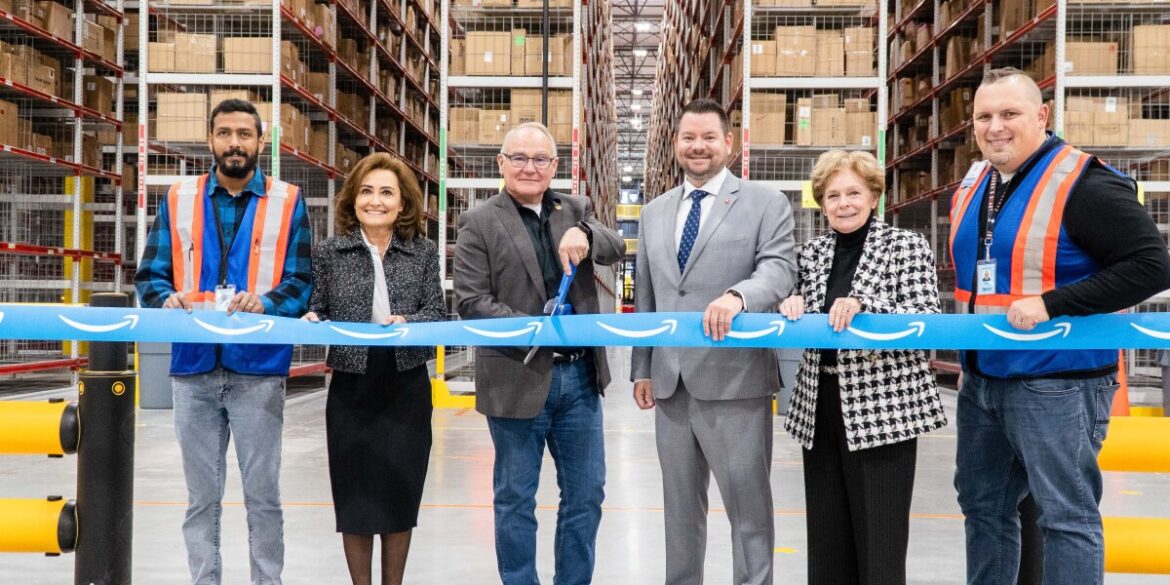 Amazon Opens New 1 Million Square Foot Fulfilment Centre in Cambridge, Ontario