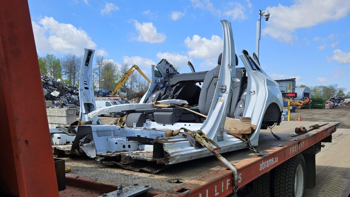 Police find 18 stolen vehicles in Cambridge 'chop shop'